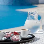 Cycladic Islands & Отель