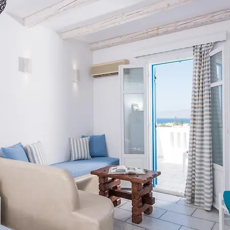 Cycladic Islands & Hotel Agia Anna (Naxos)
