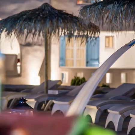 Cycladic Islands & 4* Agia Anna (Naxos)