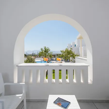 Cycladic Islands & Hotel 4*