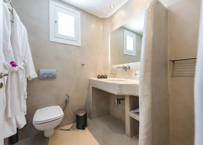 Cycladic Islands & Hotel