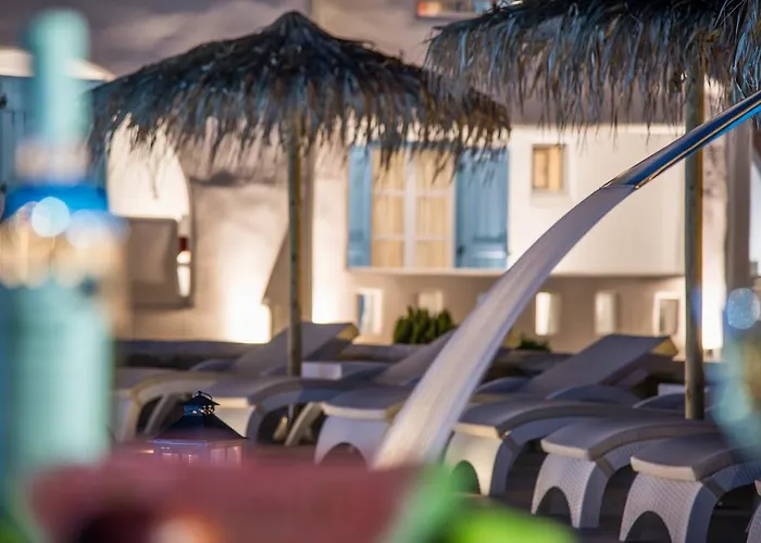 Cycladic Islands & 4* Agia Anna (Naxos)