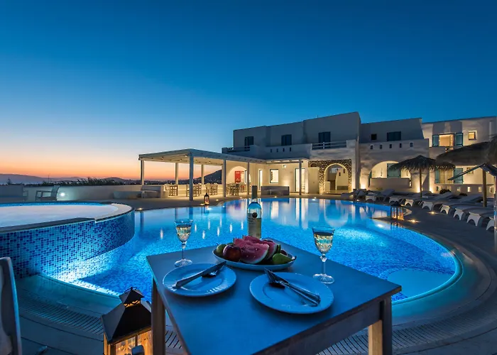 Cycladic Islands & 4*