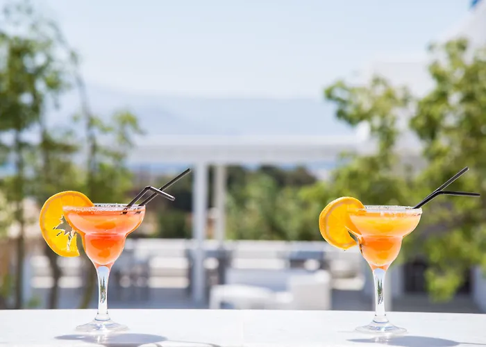 Cycladic Islands & Hotel Agia Anna (Naxos)