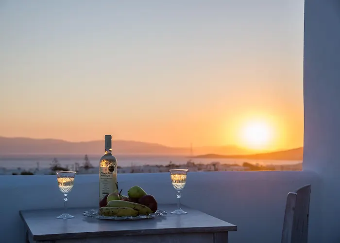 Cycladic Islands & 4*