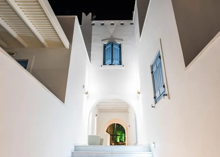 Cycladic Islands & Hotel 4*