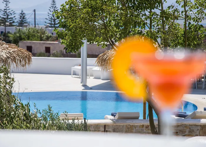 Cycladic Islands & 4* Agia Anna (Naxos)